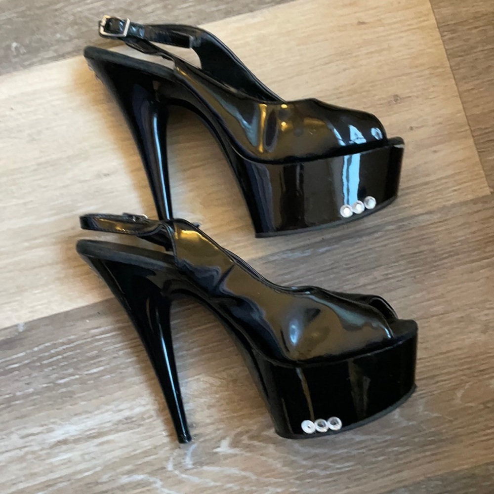 Pleaser platform shoes